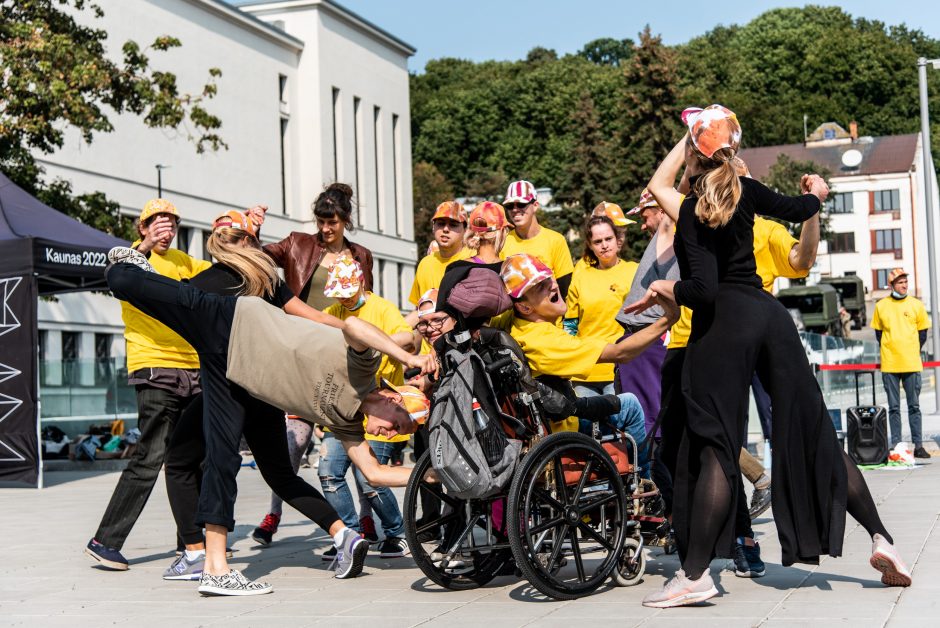 Festivalis Kaune – „Stebuklingi kilimai“ ir bendruomenių identitetų paieškos