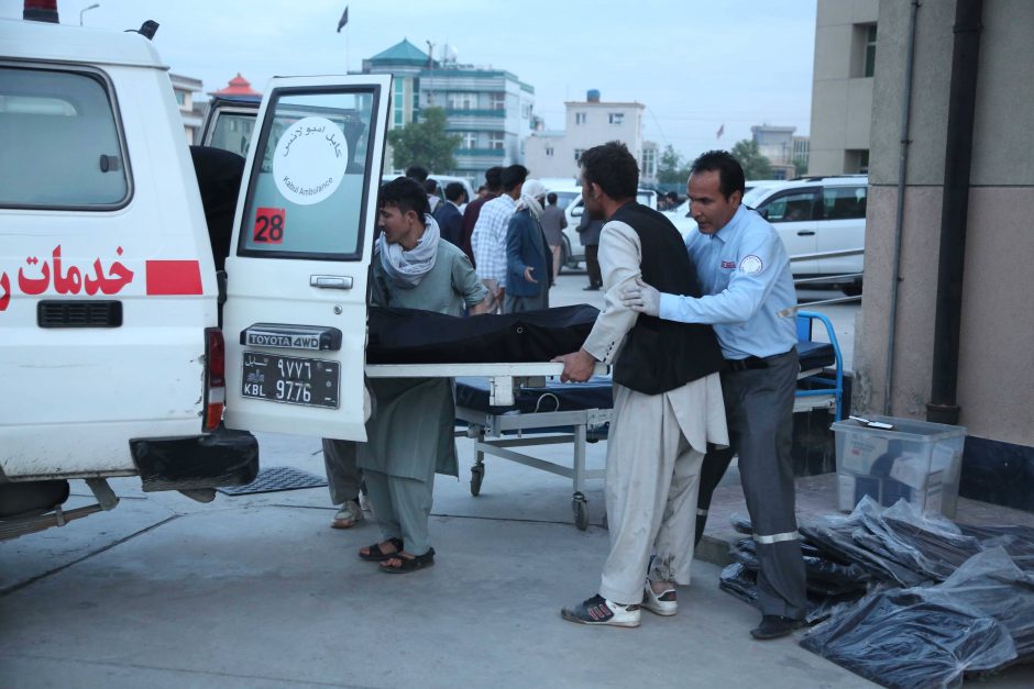Afganistane autobusui užvažiavus ant minos žuvo mažiausiai 16 žmonių, dar 41 sužeistas