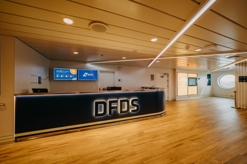 Tarp Lietuvos ir Švedijos pradeda plaukioti didžiausias DFDS keleivinis–krovininis keltas