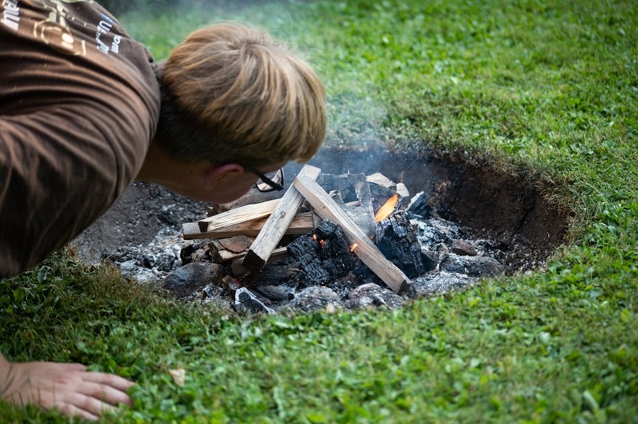 Būna ir taip: kaunietis savo kieme verda alų