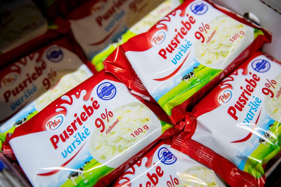 Tyrimas: dauguma lietuvių pieno produktus vartoja kasdien – ką ir už kiek perka?