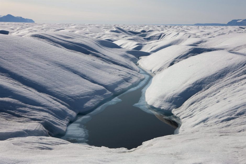 Nusprendė užsidirbti: Grenlandija pardavinės tirpsmo vandenį