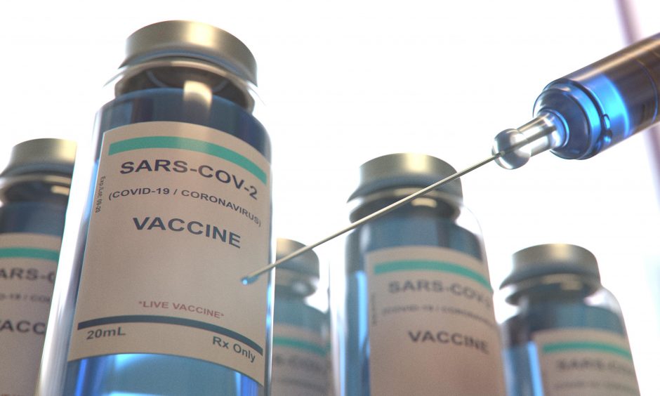 Jei Vyriausybė paplušės, vakcina nuo COVID-19 Lietuvoje bus po metų?