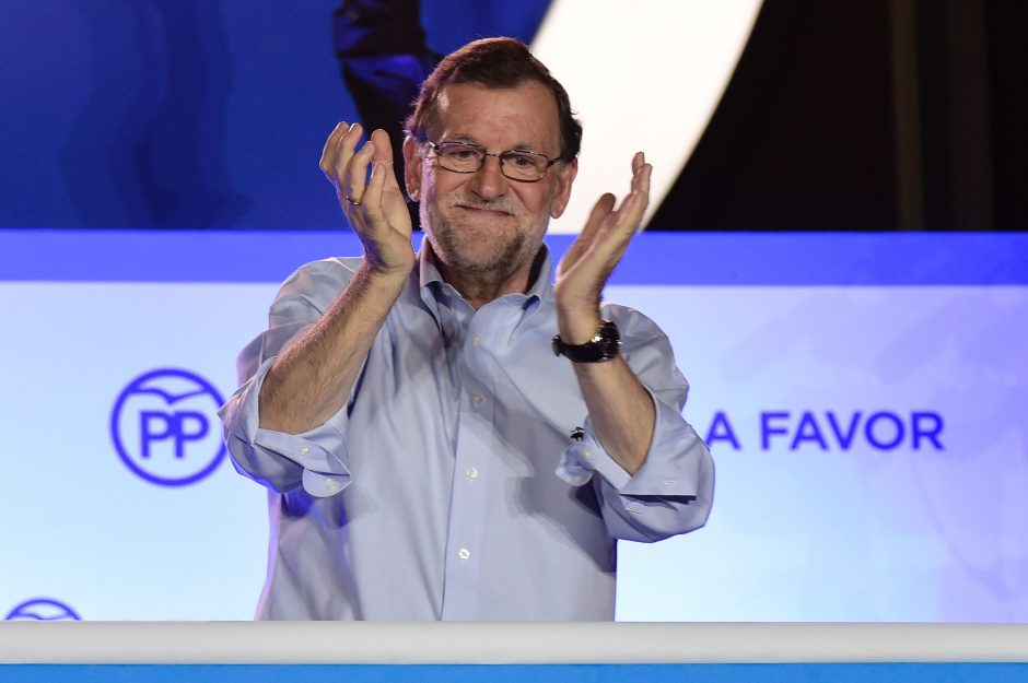 Ispanijoje konservatoriai partijos vadovu perrinko premjerą