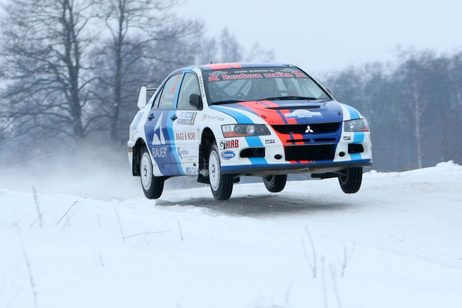 Pirmasis metų lenktynininkų festivalis Lietuvoje – jubiliejinis „Halls Winter Rally“