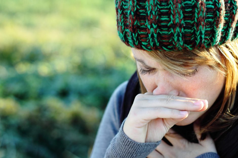 Trys pagrindiniai peršalimo simptomai: kaip išvengti komplikacijų?