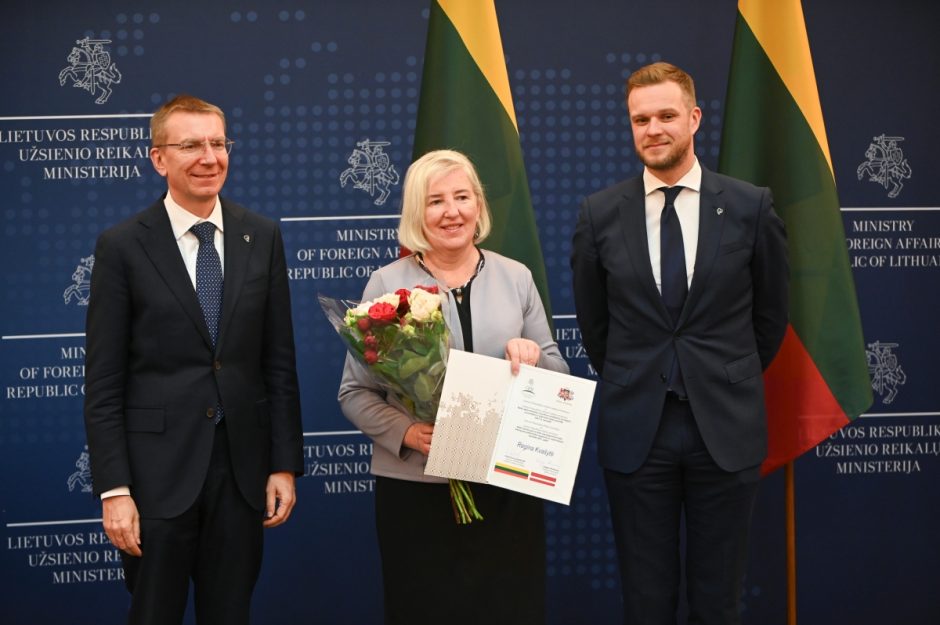 Baltų apdovanojimas įteiktas mokslininkei R. Kvašytei