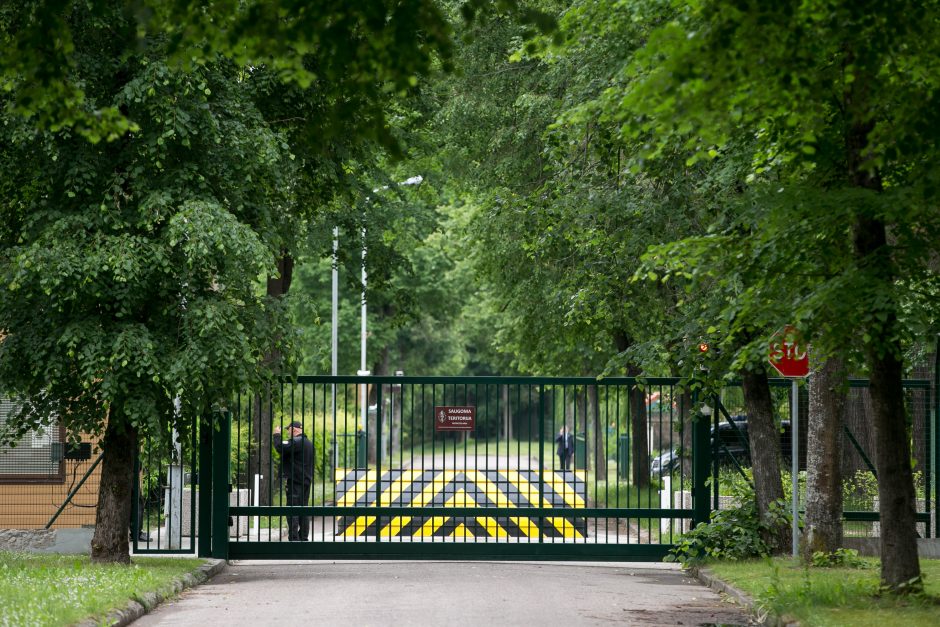 Vyriausybė pritarė siūlymui įpareigoti šalies vadovus keltis į Turniškes