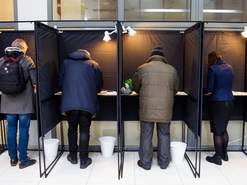 Skelbiama, kiek žmonių balsavo merų rinkimų antrajame ture