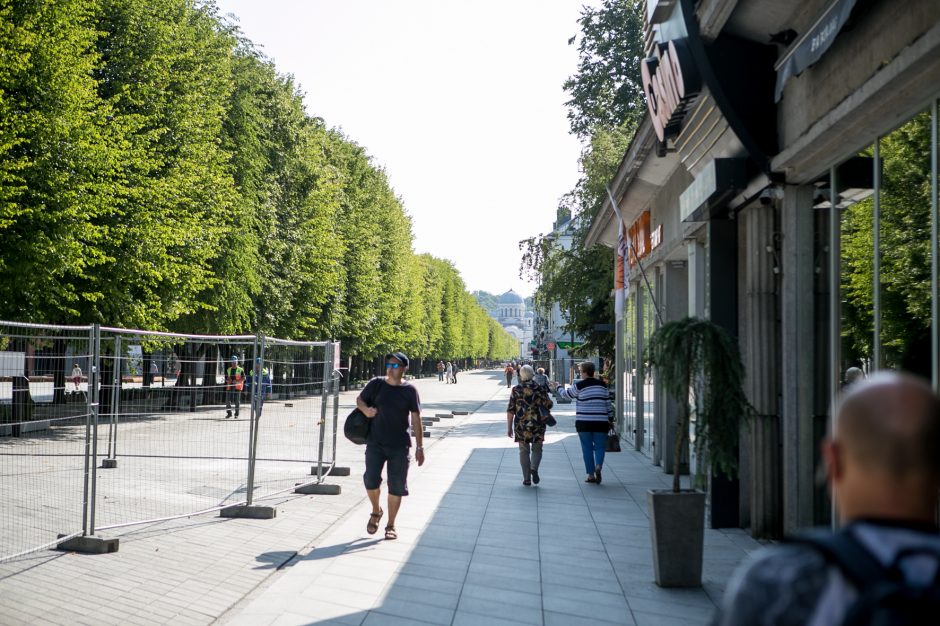 Dalis rekonstruotos Laisvės alėjos jau atvira: žingsniuoti tapo daug maloniau