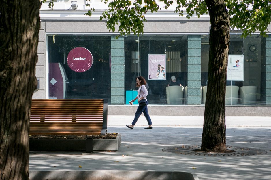 Dalis rekonstruotos Laisvės alėjos jau atvira: žingsniuoti tapo daug maloniau