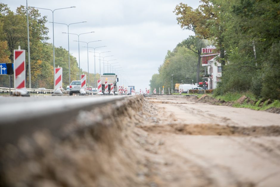 Magistralėje – dar viena eismą trikdanti vieta