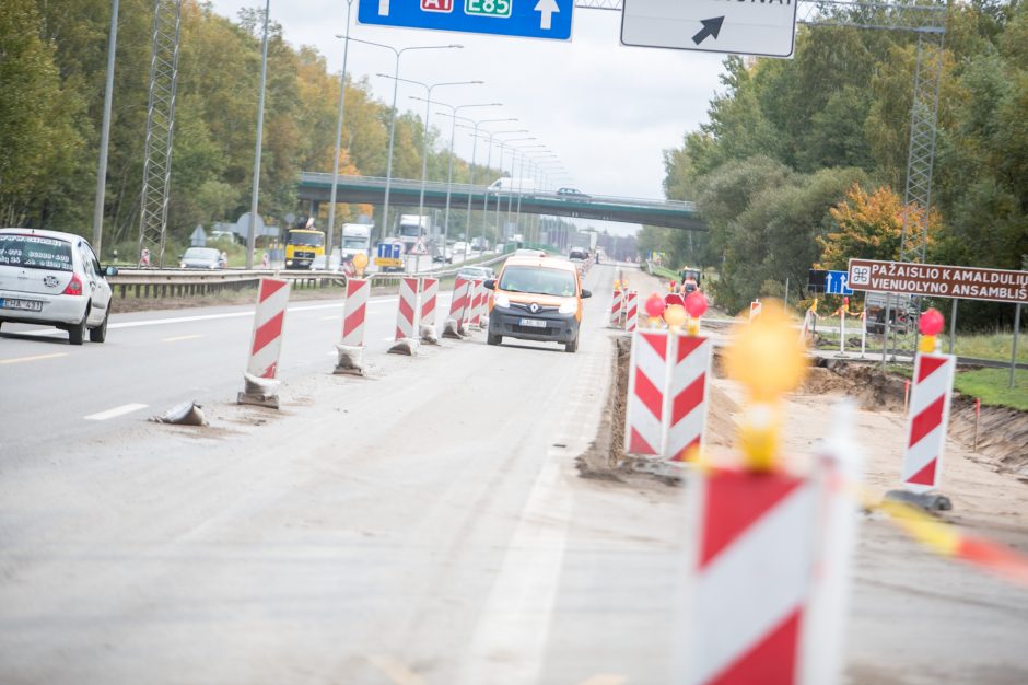 Magistralėje – dar viena eismą trikdanti vieta