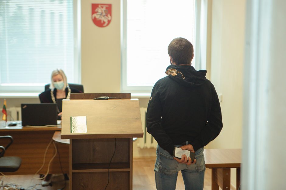 Apsimelavusį Seniavos kapinių niokotoją demaskavo anonimas