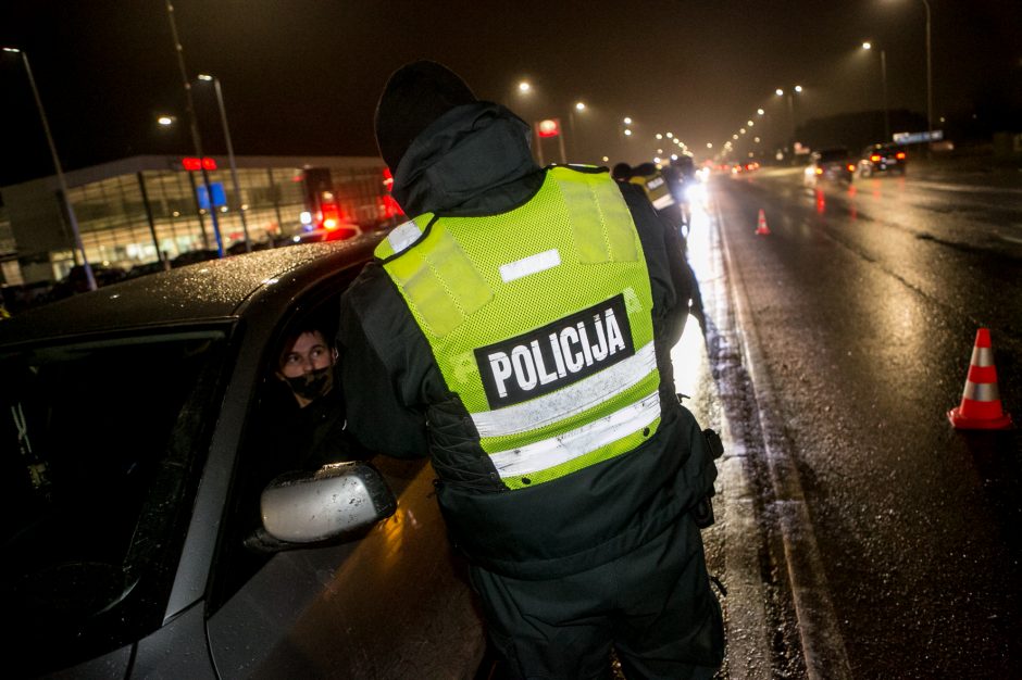 Prieššventinį trečiadienį Kauno keliuose vėl atgis policijos postai