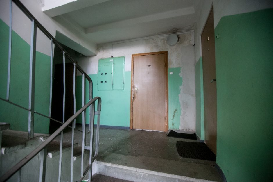 (Ne)laukta atomazga: pagrindiniu įtariamuoju dėl dvigubos mirties tapo koronavirusas 