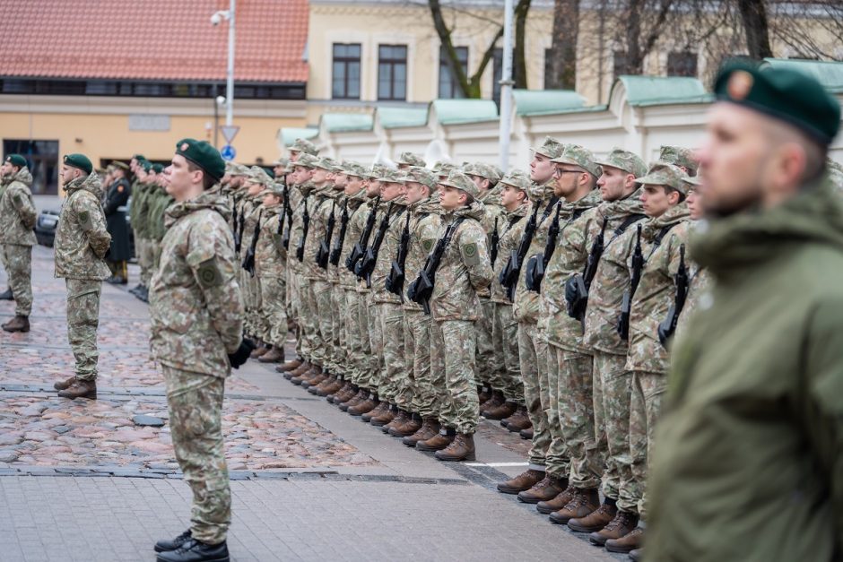 Prisiekė rekordinis Jaunesniųjų karininkų vadų mokymų klausytojų skaičius