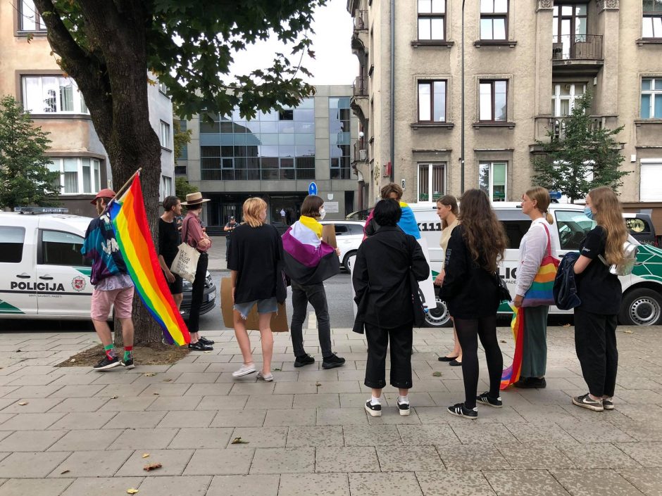 Tarp LGBT eisenos palaikytojų – ir olimpinė čempionė R. Meilutytė 