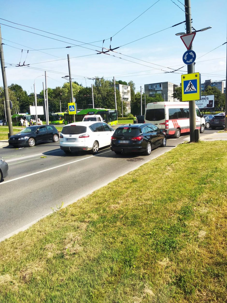 Vasaros pramogų grimasos: Kauno specialiosios tarnybos skubėjo gelbėti mažametės dviratininkės