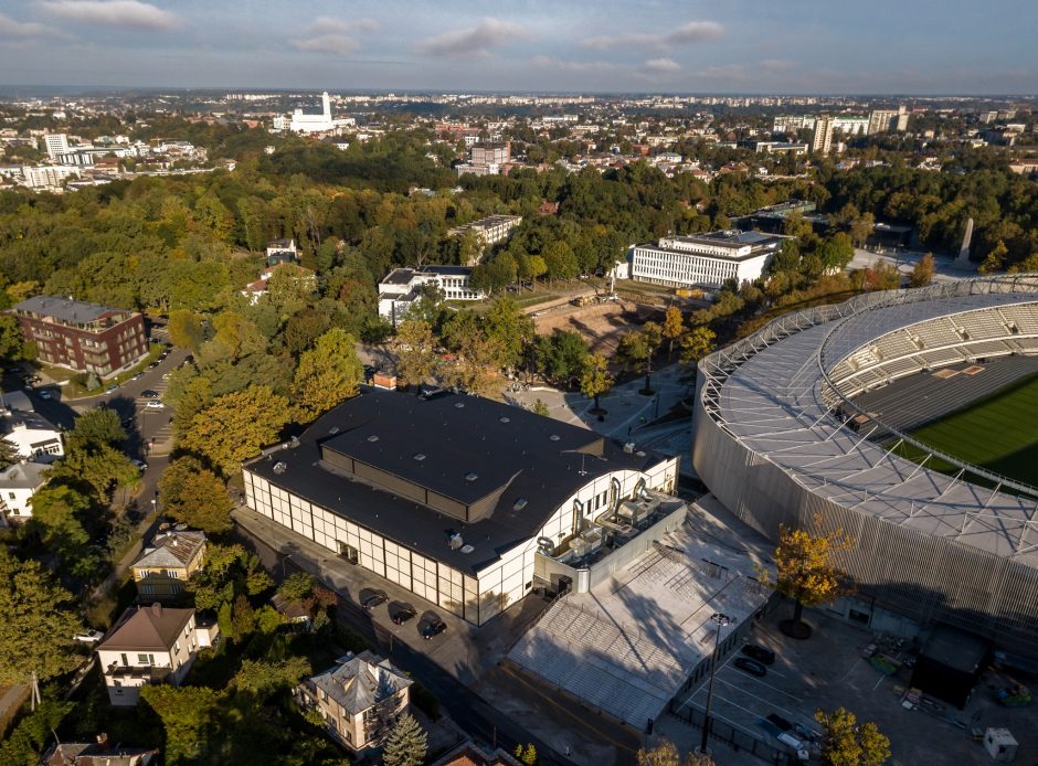 Atnaujintoje Kauno sporto halėje – tylūs pirmieji renginiai 