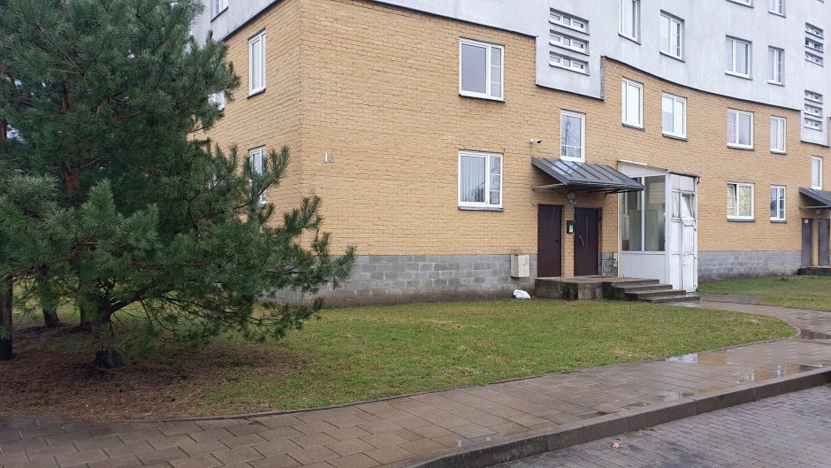 Prieš vidurnaktį Šilainiuose užsiliepsnojo BMW – viduje liko vien nuodėguliai