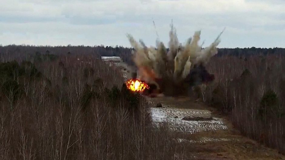 Karas Ukrainoje: Mariupolyje padėtis – katastrofiška, toliau intensyviai bombarduojamas Charkivas