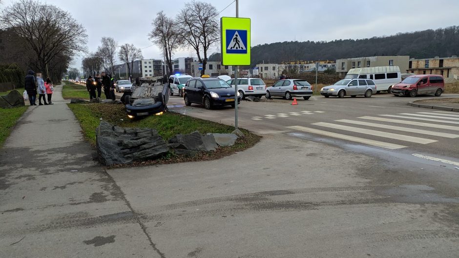 Avarija Kaune atskleidė: kontrolieriai bejėgiai prieš ratuotas bombas