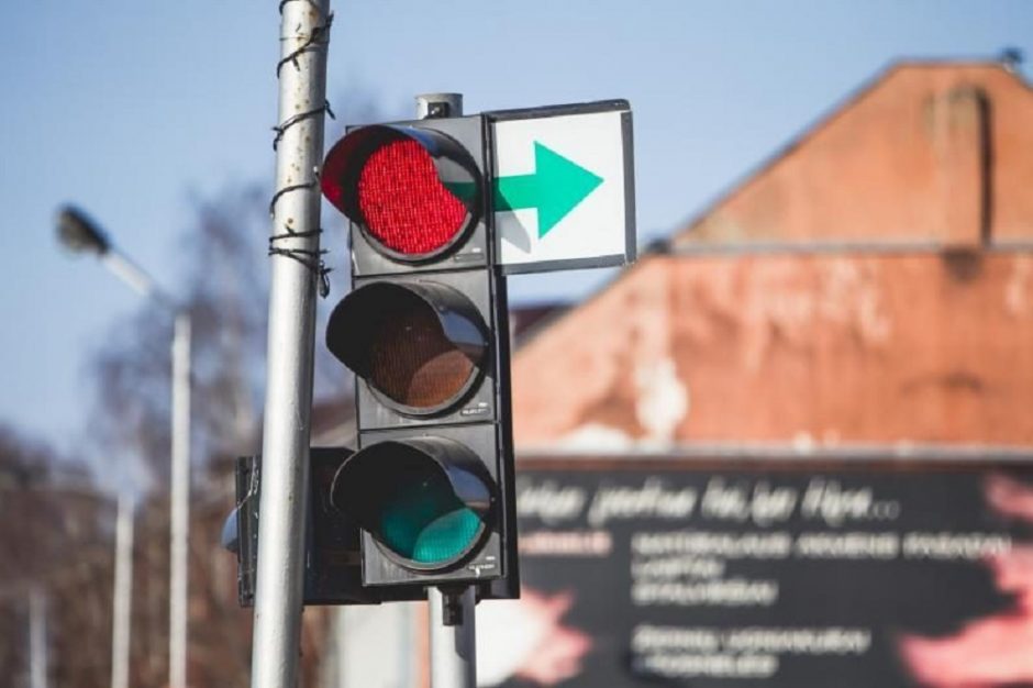 Dėl žaliųjų rodyklių – sąmyšis: jų sugrąžinimas gali užtrukti net tris mėnesius