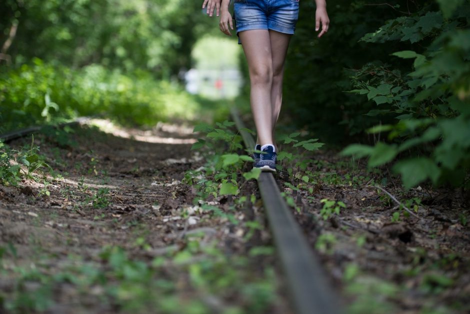 Kaune dingo brolis ir sesuo: po dviejų bemiegių naktų mažamečių mama prašo visuomenės pagalbos