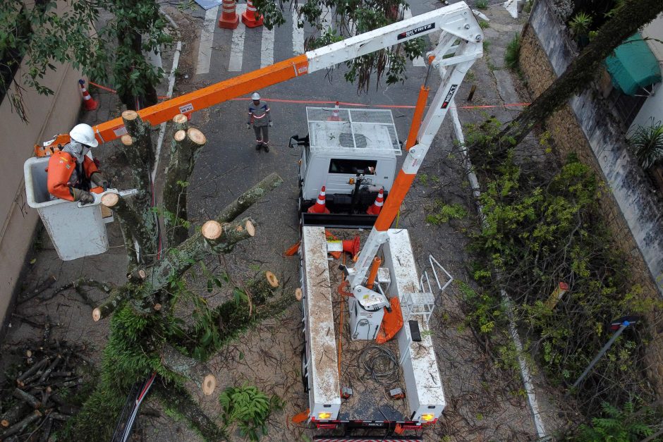 Braziliją skalauja smarkios liūtys: jau žuvo aštuoni žmonės