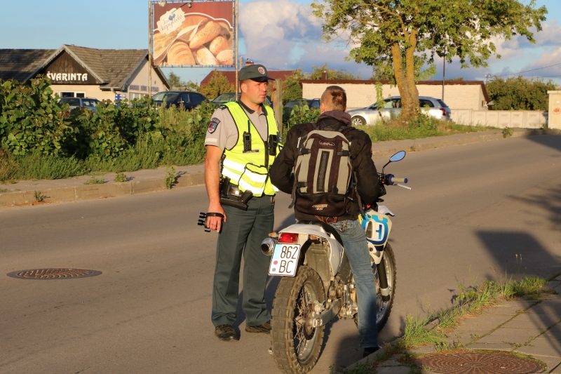 Reidas Šiauliuose: daugiau nei dvigubai greitį viršijęs vyras savo kaltę neigė