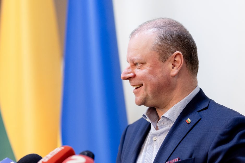 Skvernelis: reikia vieną kartą toje istorijoje padėti tašką