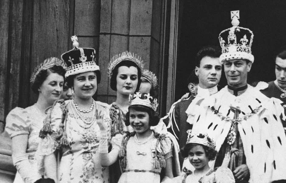 Bakingamo rūmai paskelbė, kada vyks karalienės Elizabeth II laidotuvės 