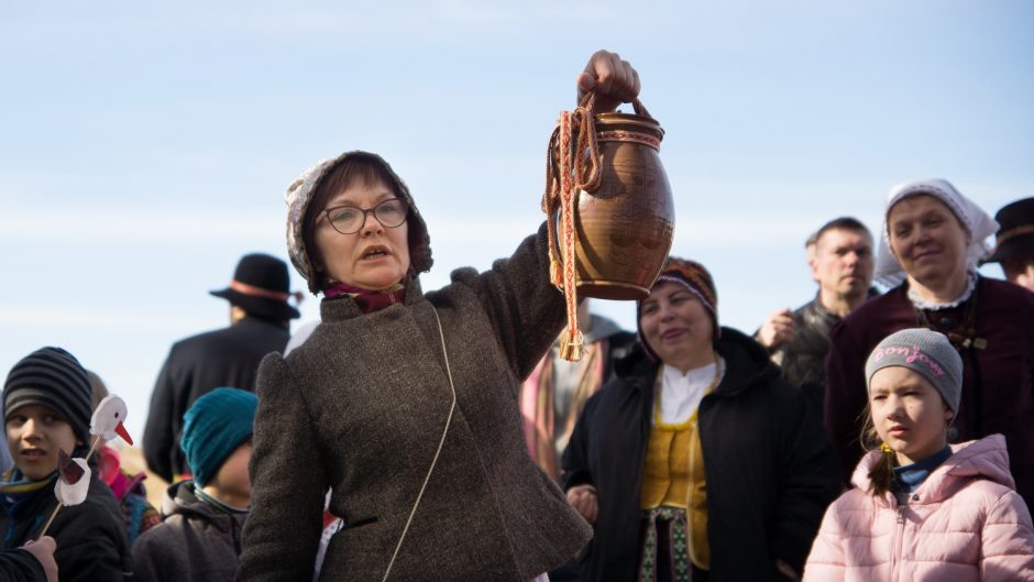 Liaudies buities muziejuje – linksma ir skani Gandrinių šventė