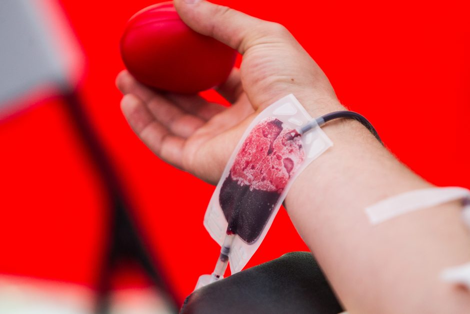 Kraujo donorystės centro vadovas lieka kaltas dėl sukčiavimo
