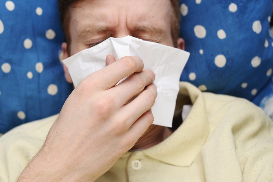 Sergamumas peršalimo ligomis sumažėjo nežymiai