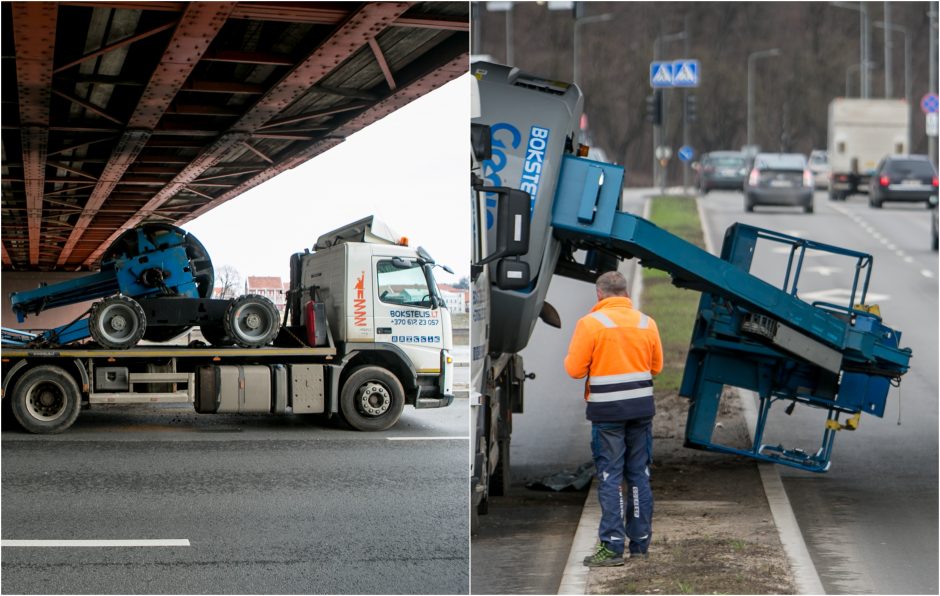 Techninės pagalbos transportui pačiam prireikė pagalbos: kliudė Aleksoto tilto konstrukcijas