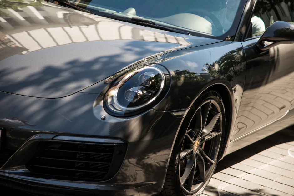 Kaune siaučia automobilių dalių vagys: nusitaikė į „Porsche“ žibintus