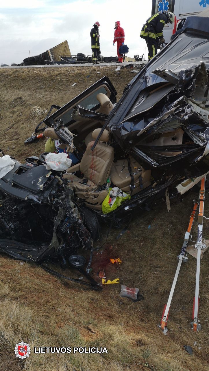 Aiškėja, kas galėjo sukelti tragišką avariją Ukmergės rajone