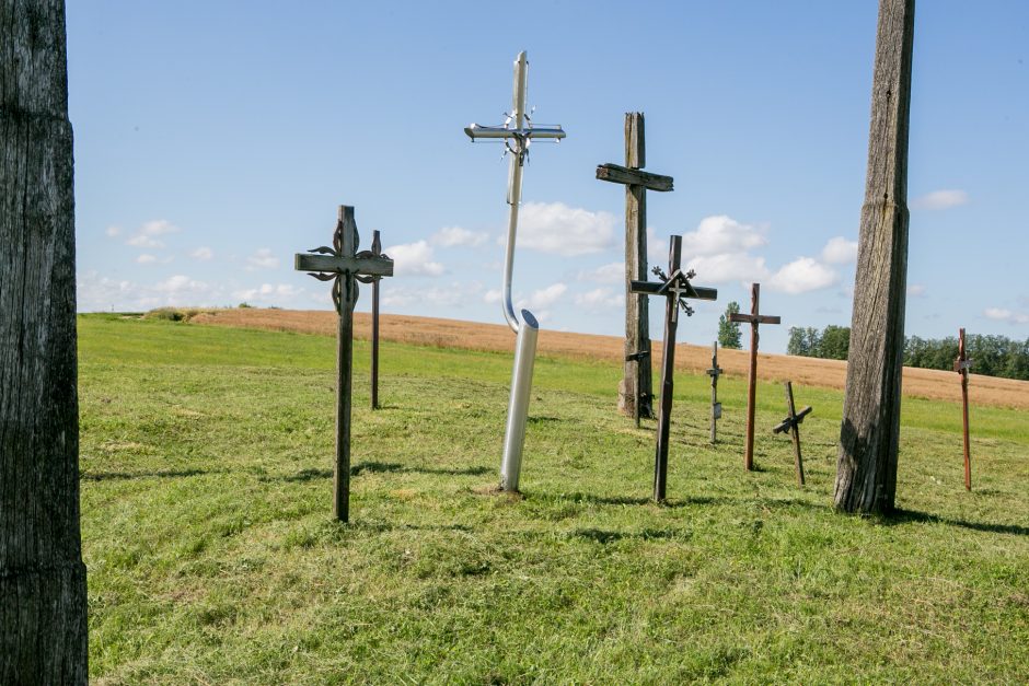 Nekrikstų Kapinaitėse Pleciasi Kryzių Kalnelis Kaunodiena Lt