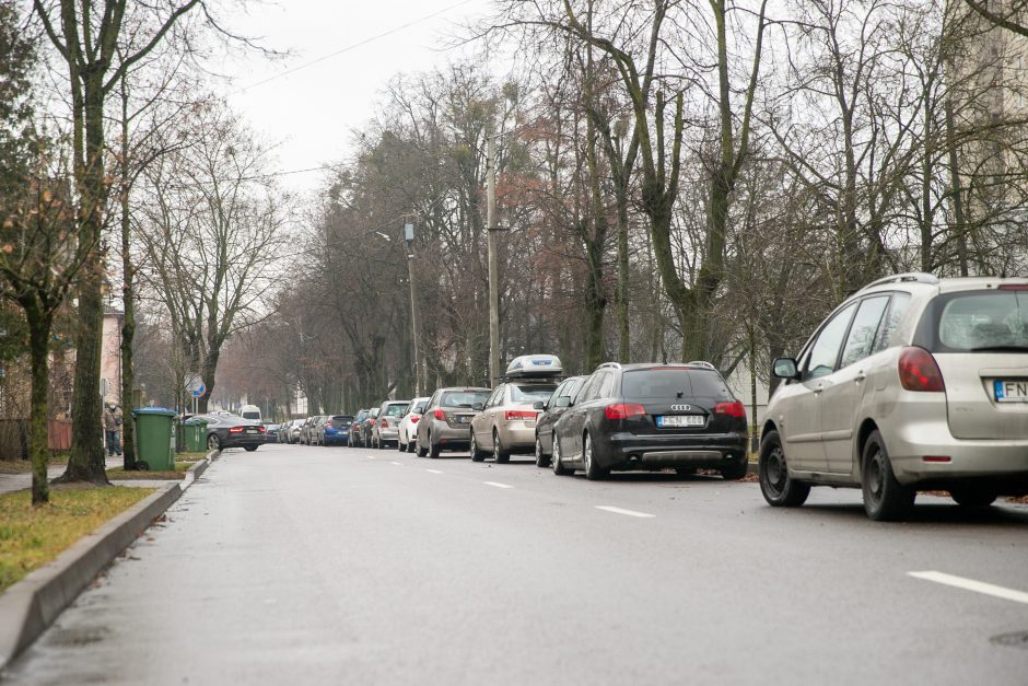 Žaliakalnis ir Jonavos gatvė dūsta nuo atsainių vairuotojų