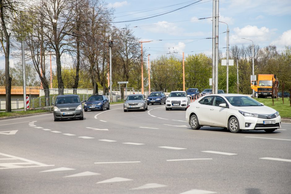 Laukia didelis vairuotojų kantrybės išbandymas: vasarą Kaunas taps spūsčių sostine