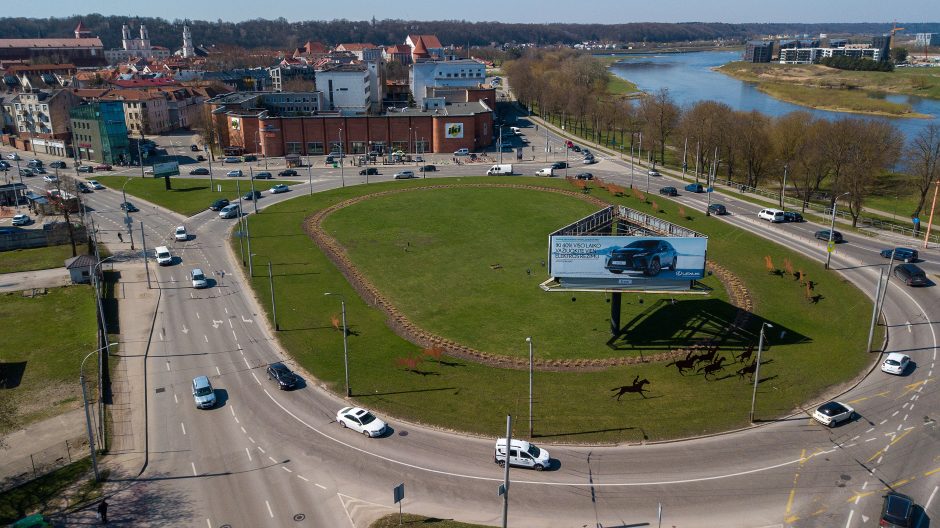 Laukia didelis vairuotojų kantrybės išbandymas: vasarą Kaunas taps spūsčių sostine