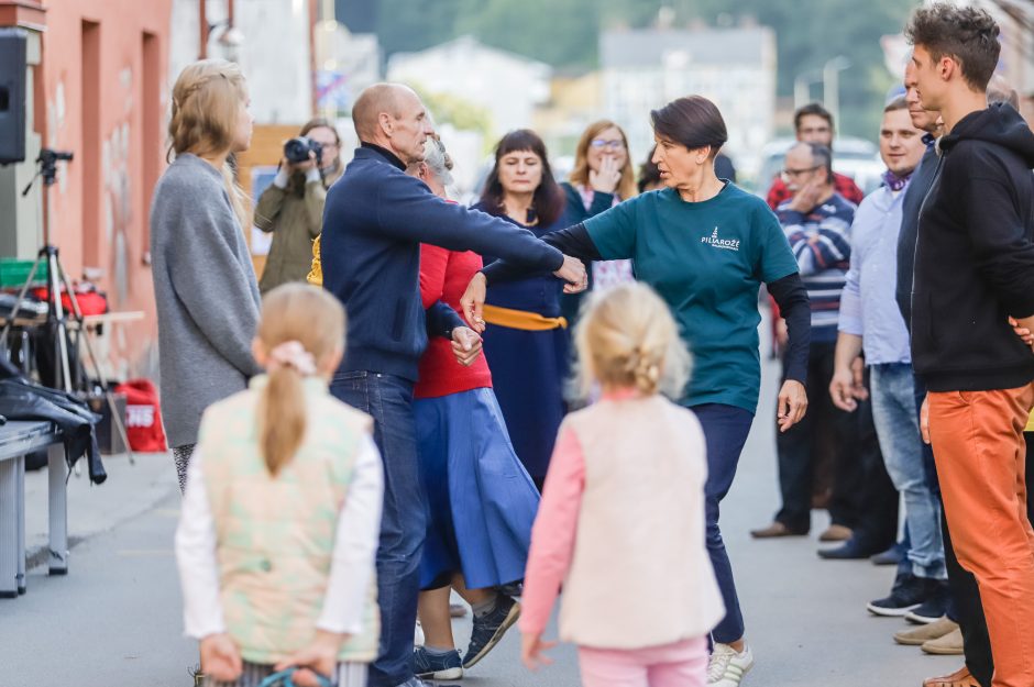 Šokanti L. Zamenhofo gatvė: ilgametę tradiciją pandemija pakoregavo, bet nenutraukė