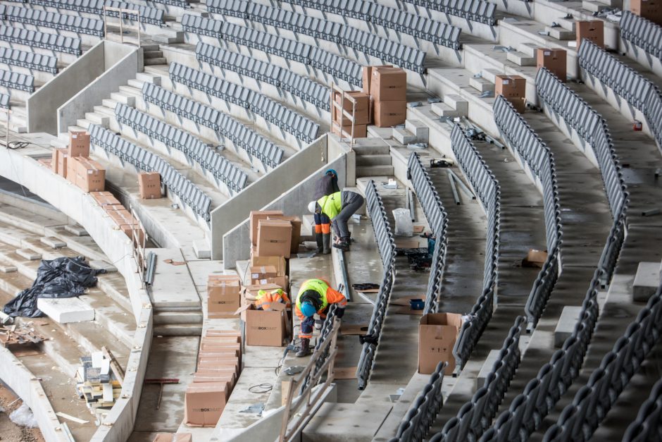 Vilnius griauna stadioną, Kaunas laukia atidarymo