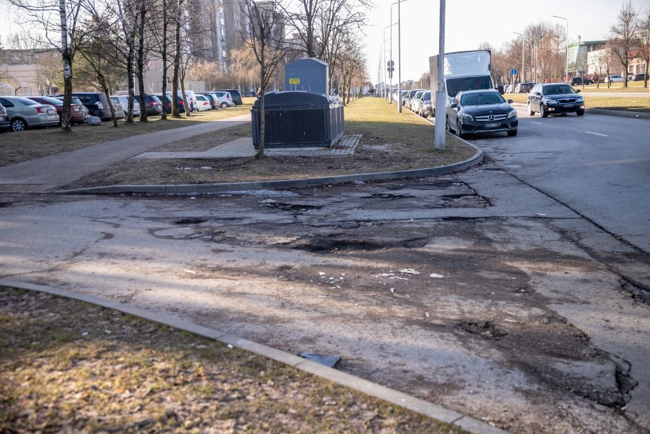 Naujos taisyklės kauniečiams – nė motais: kiemuose pagausėjo pažeidimų