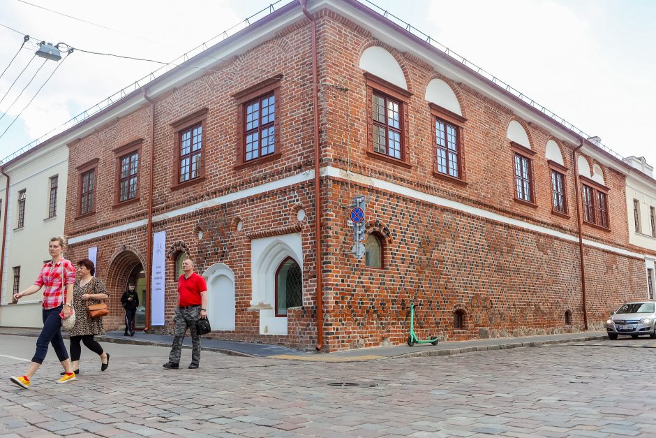 Kaune plečiasi gatvės meno galerija – piešiniu įamžintas buvęs premjeras