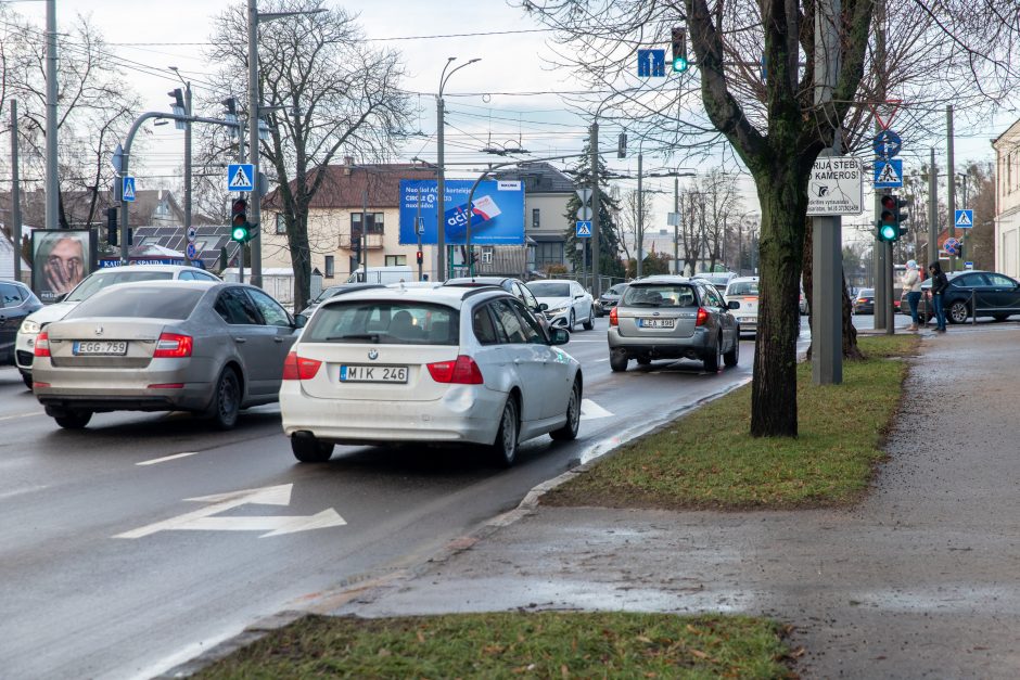 Vairuotojų dėmesiui: judrioje sankryžoje neliko žalios rodyklės