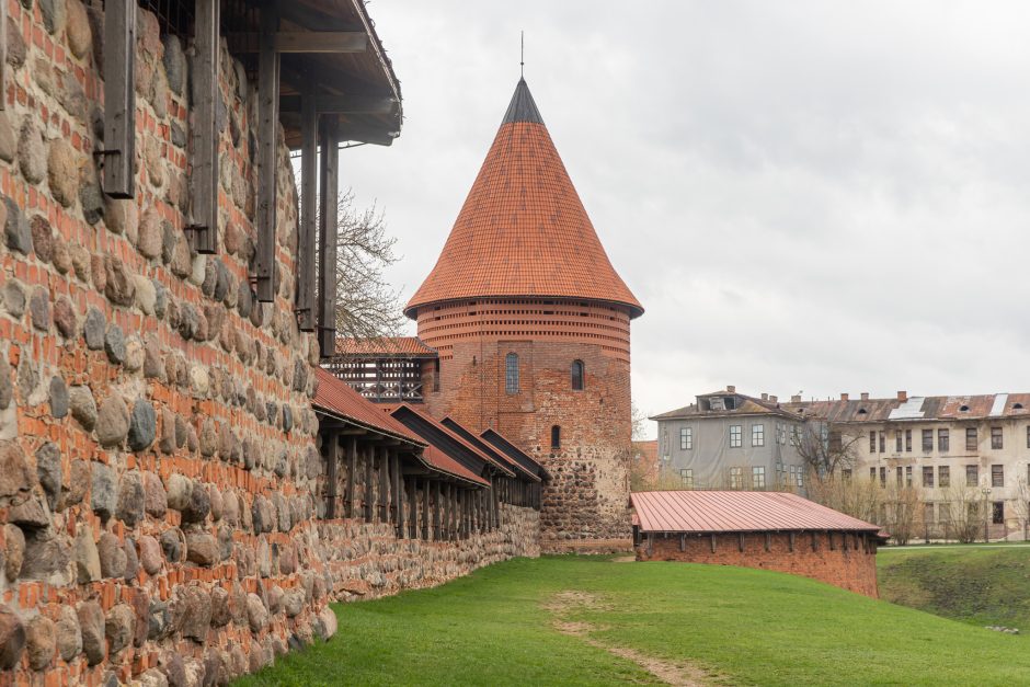 Kauno pilies papėdėje – amfiteatro plėtra