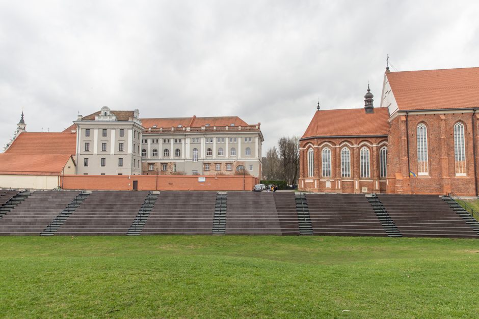 Kauno pilies papėdėje – amfiteatro plėtra